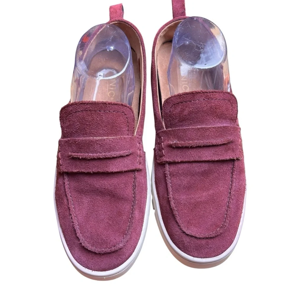 Vionic Chantel Suede Penny Loafers in Burgundy – Women’s Sz 8.5